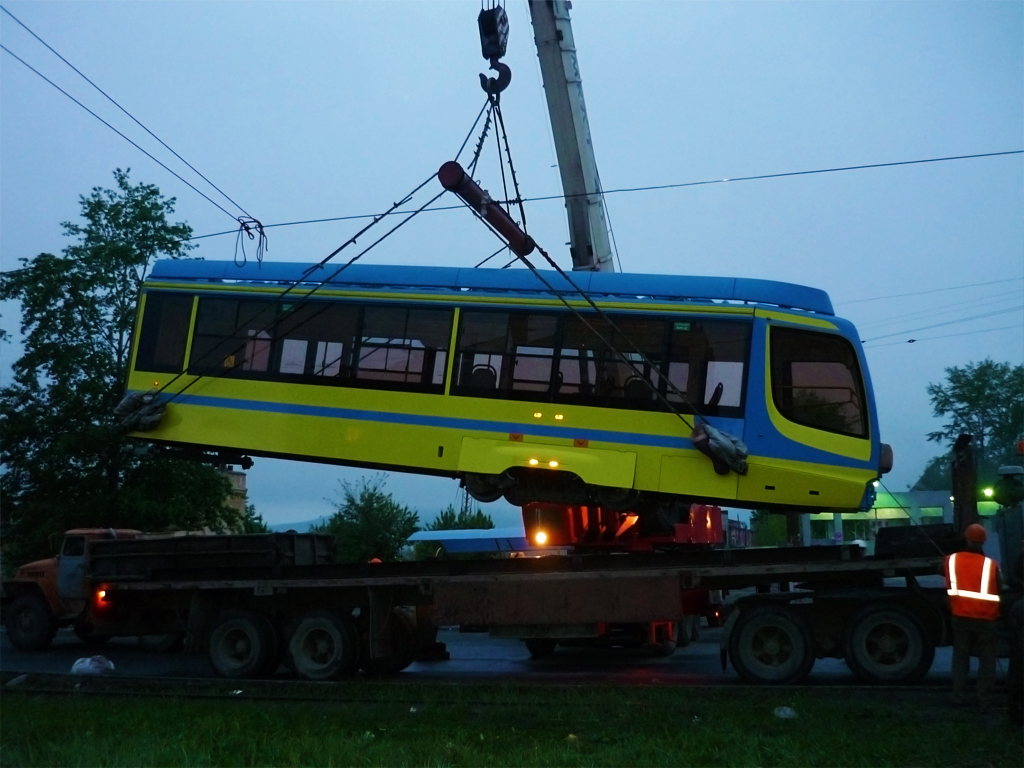 Zlatoust, 71-631-01 # б/н; Zlatoust — Testing of 71-631 tram