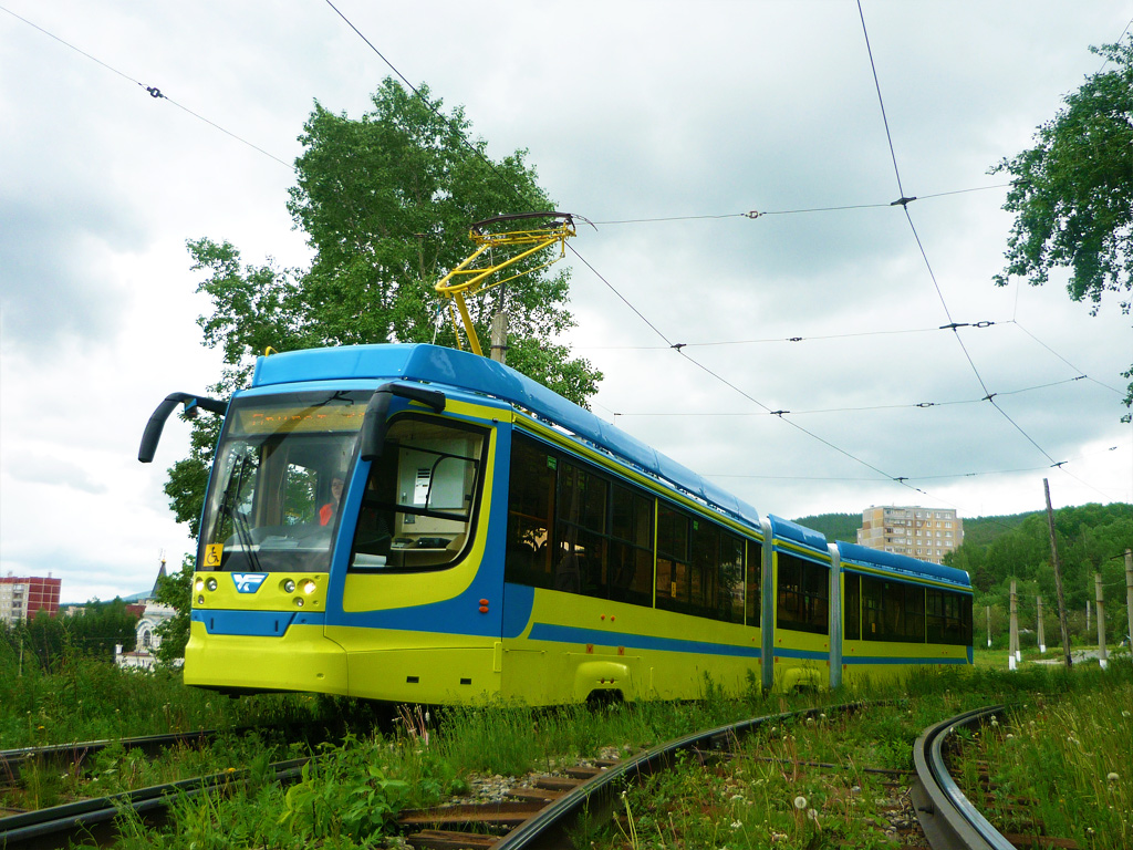 Zlatoust, 71-631-01 # б/н; Zlatoust — Testing of 71-631 tram