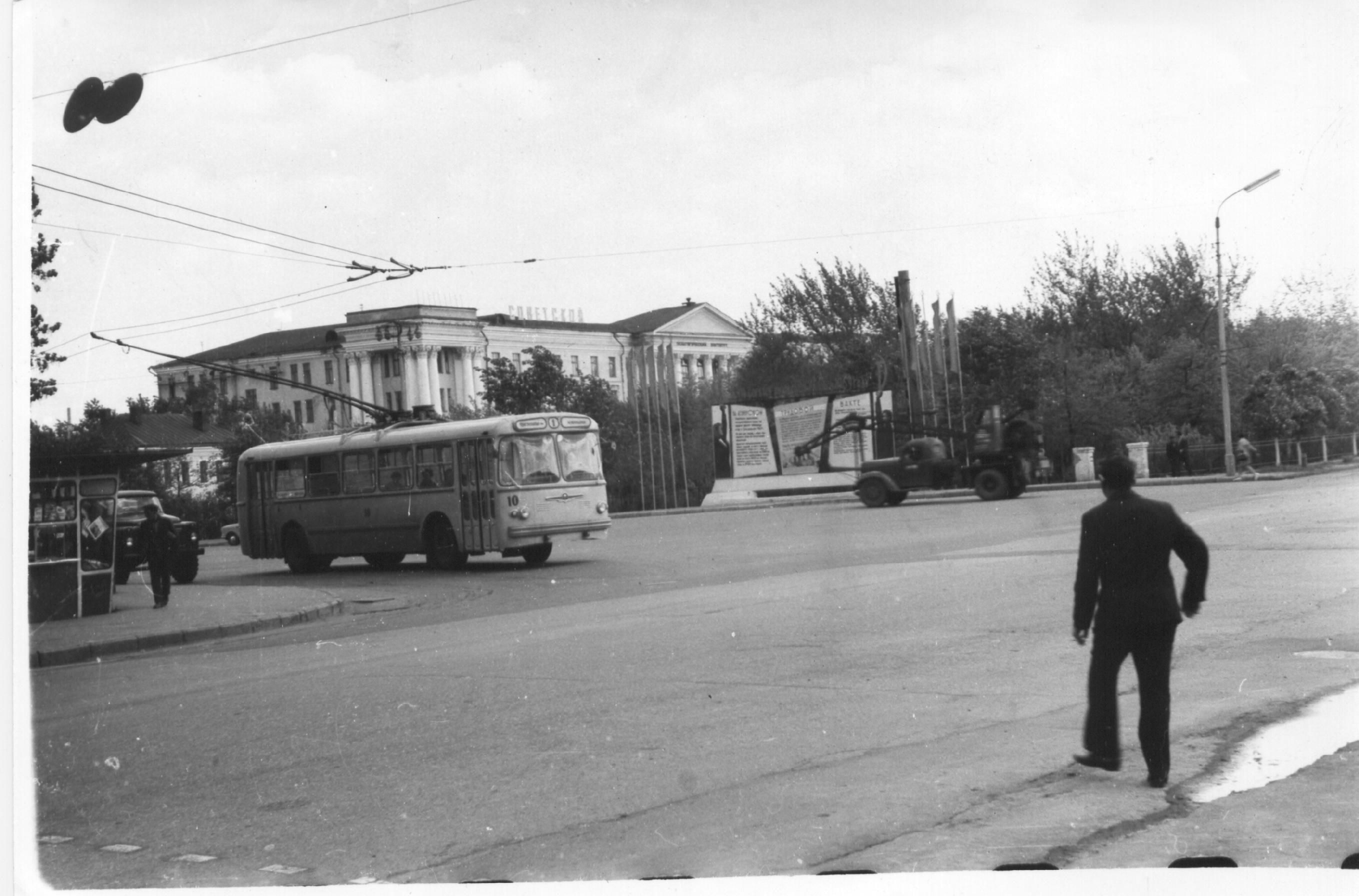 奧廖爾, ZiU-5D # 10; 奧廖爾 — Historical photos [1946-1991]; 奧廖爾 — Route desk