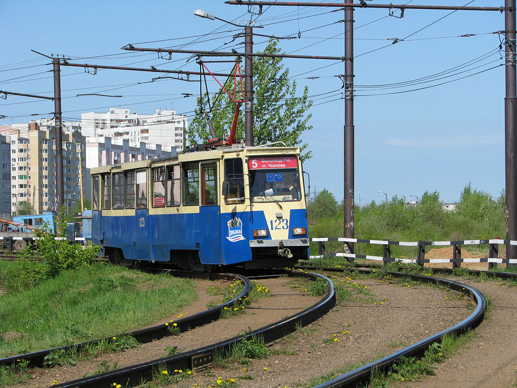 Yaroslavl, 71-605 (KTM-5M3) č. 123