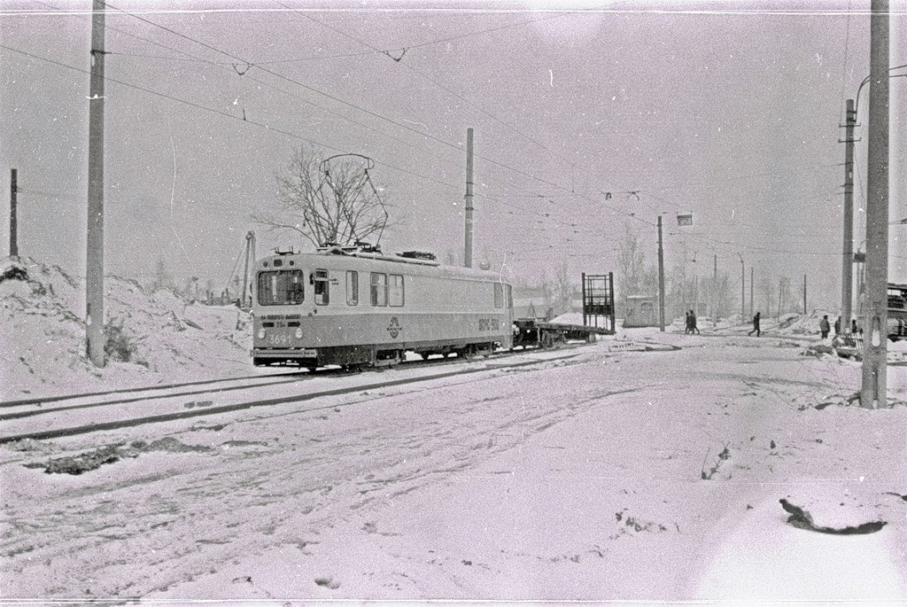 Petrohrad, TS-32-01 č. 3691; Petrohrad — Historic tramway photos