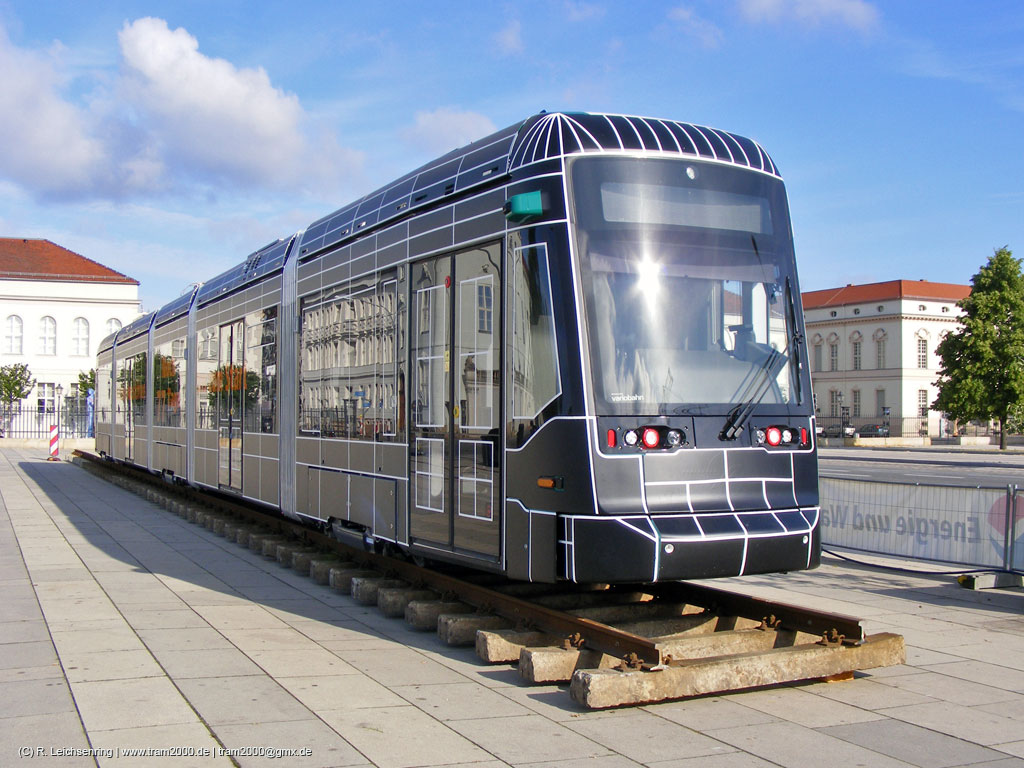Potsdam, Stadler Variobahn № 421