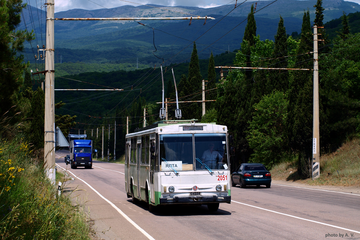 Crimean trolleybus, Škoda 14Tr02/6 # 2051