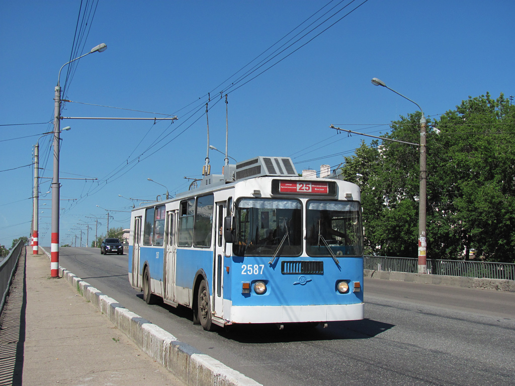 Nizhny Novgorod, Nizhtroll (ZiU-682G) № 2587