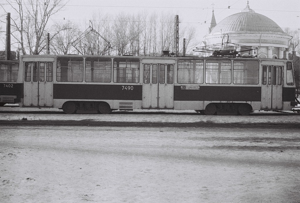 Санкт-Петербург, ЛМ-68М № 7490