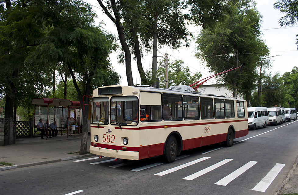 Zaporijjea, ZiU-682B nr. 562; Zaporijjea — Fantrip on the ZiU-682B #562 trolleybus (9 Jul 2011)