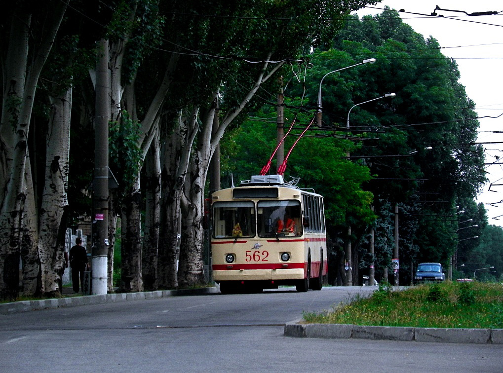 Zaporižžia, ZiU-682B č. 562; Zaporižžia — Fantrip on the ZiU-682B #562 trolleybus (9 Jul 2011)