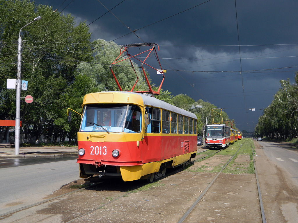 Ufa, Tatra T3SU nr. 2013; Ufa, Tatra T6B5-MPR nr. 2009