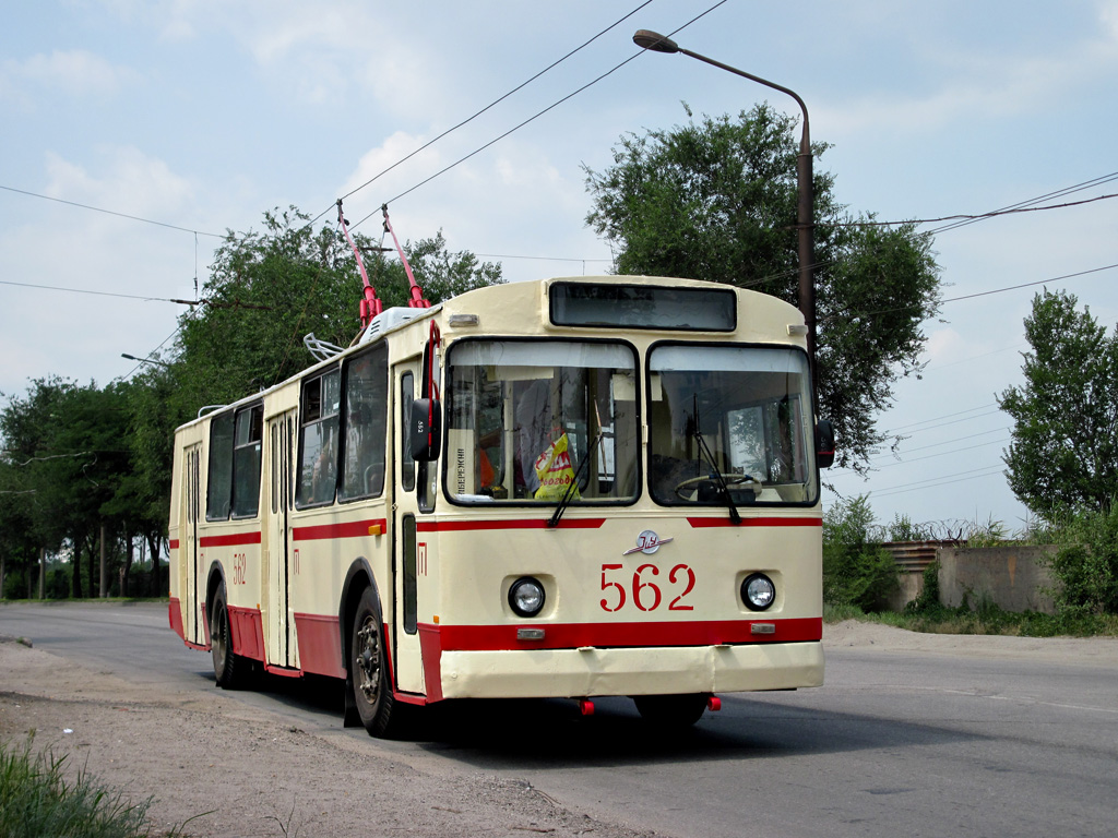 Saporischja, ZiU-682B Nr. 562; Saporischja — Fantrip on the ZiU-682B #562 trolleybus (9 Jul 2011)