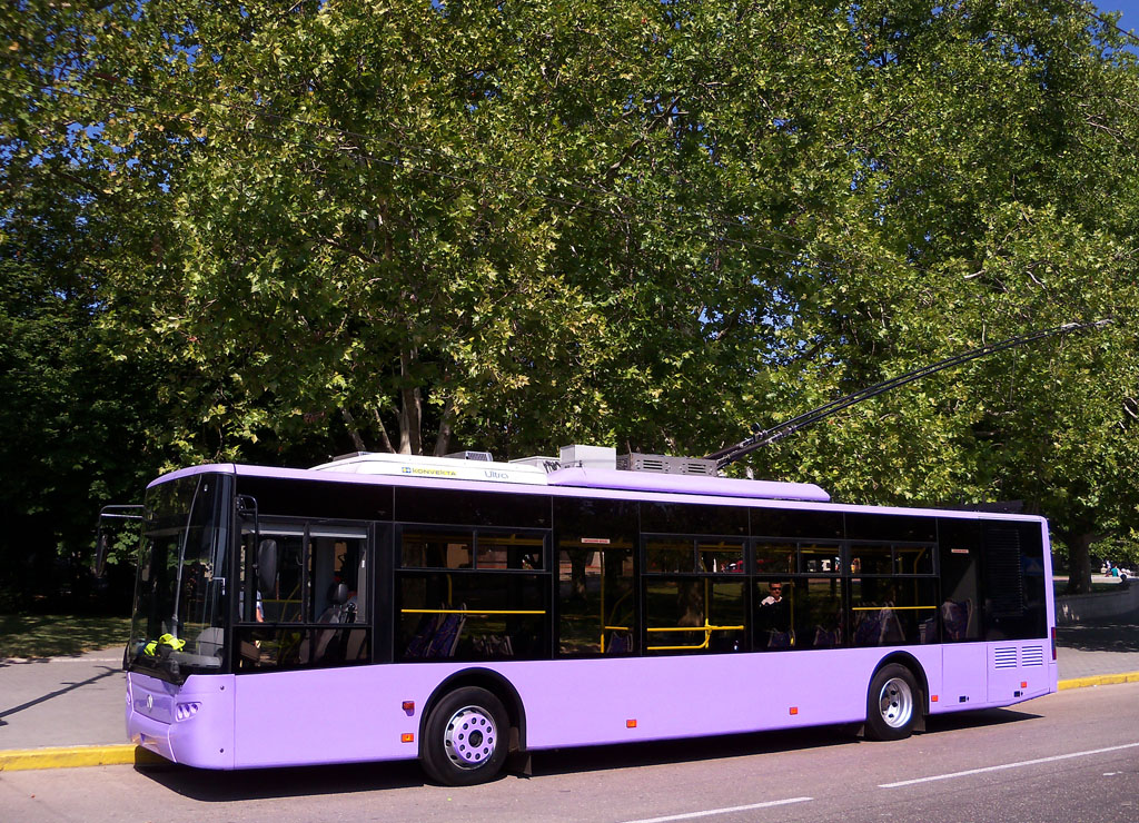 Севастополь, ЛАЗ E183A1 № 1502; Севастополь — Выставка троллейбусов для Севастополя (26.07.2011)