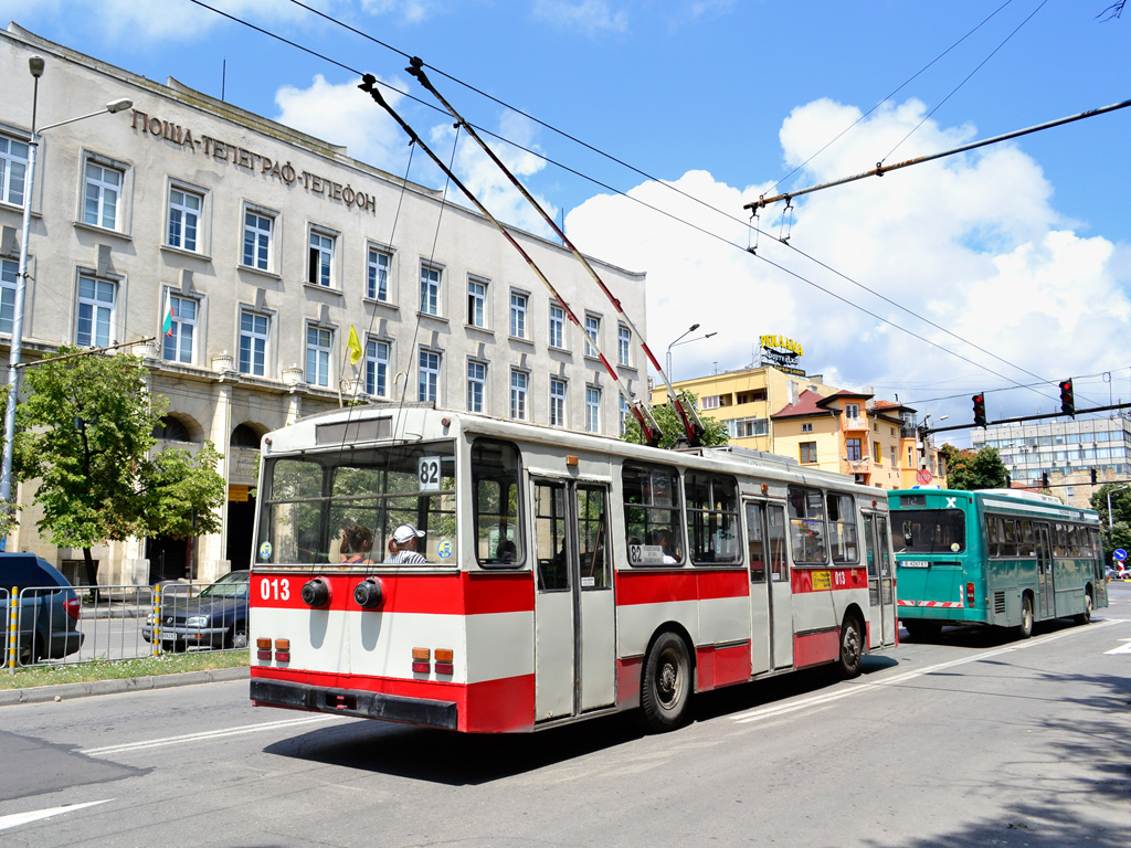 Варна, Škoda 14Tr06 № 013; Варна — Троллейбусы Škoda 14Tr06