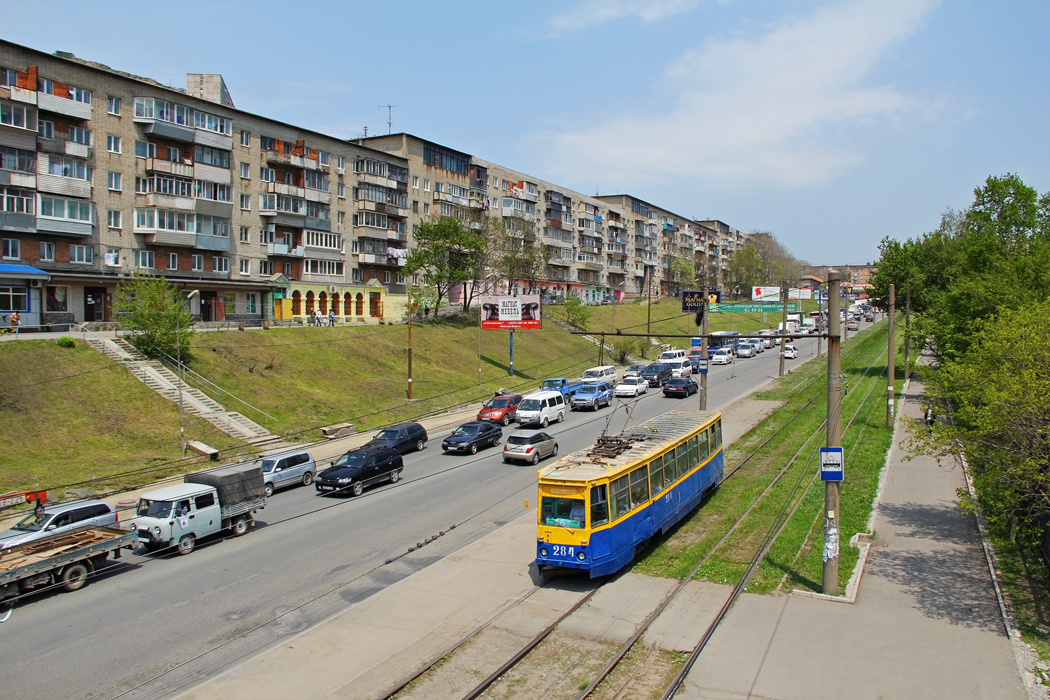 Владивосток площадь луговая