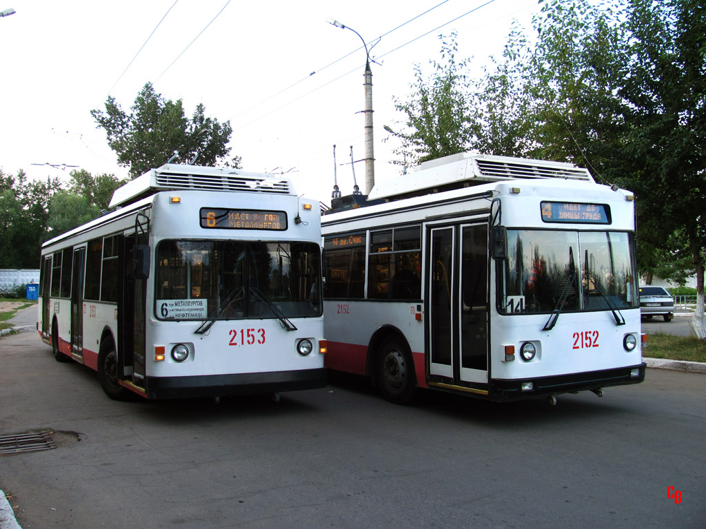 Iževsk, VZTM-5290 č. 2153; Iževsk, VZTM-5290 č. 2152; Iževsk — Trolleybus deport # 2