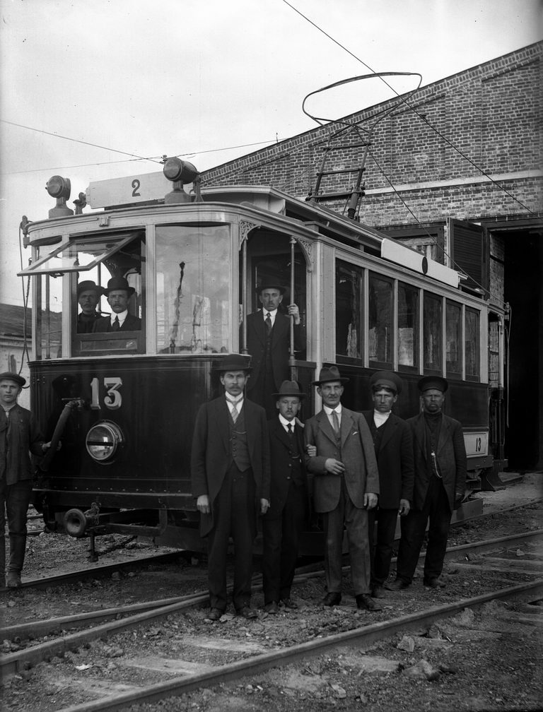 არხანგელსკის, AM № 13; Electric transport employees; არხანგელსკის — Old Photos (1914-1920)