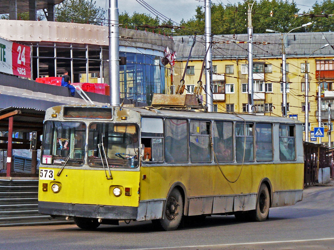 Kirov, ZiU-682G [G00] — 573