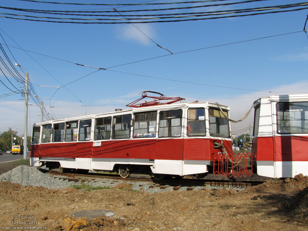 车里亚宾斯克, 71-605 (KTM-5M3) # 1228