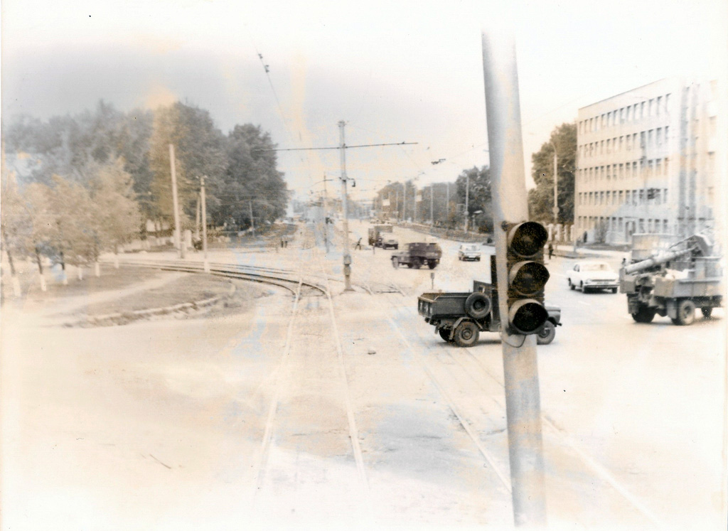 烏里揚諾夫斯克 — Historical photos; 烏里揚諾夫斯克 — Tram lines: Zasviyazhskiy district
