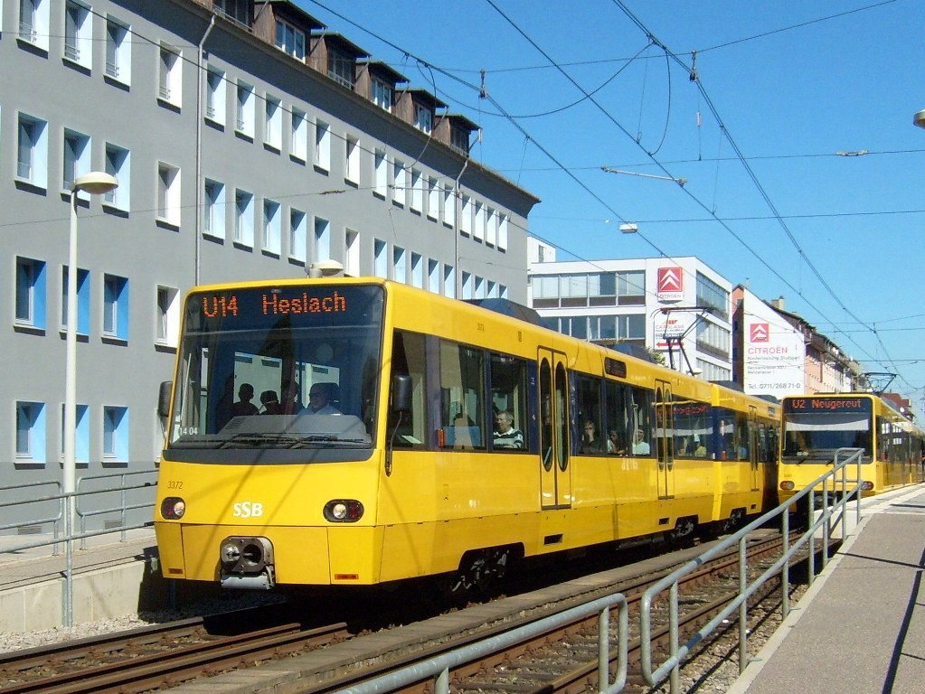 Stuttgart, Duewag DT8.11 — 3372