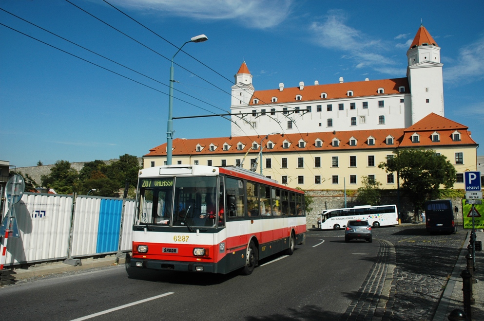 Bratislava, Škoda 14Tr10/6 # 6287