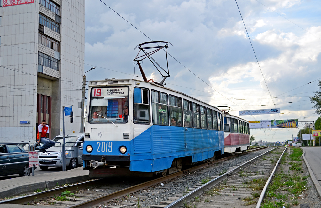 Челябинск, 71-605 (КТМ-5М3) № 2019