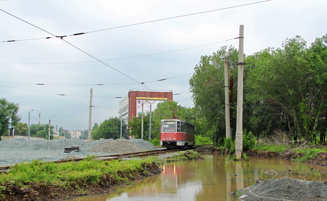 Tcheliabinsk, 71-605 (KTM-5M3) N°. 1230