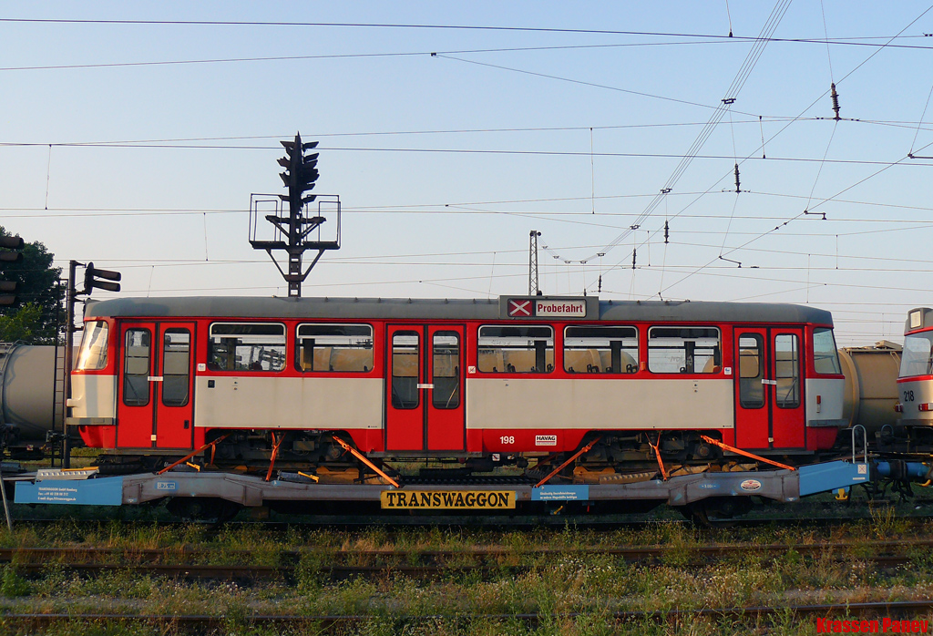 София, Tatra B4DC № 198; София — Доставка и разтоварване на T4D-C от Хале — юли 2011 г.