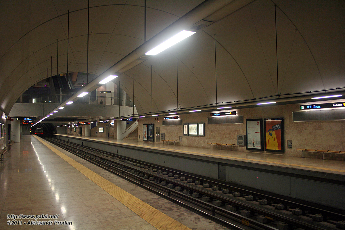 Lissabon — Metro — Linha Amarela