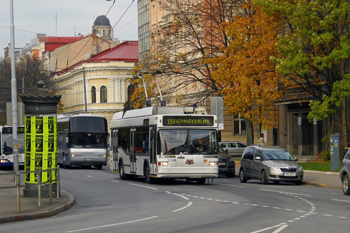 Рига, Ganz-МАЗ-103Т № 11330