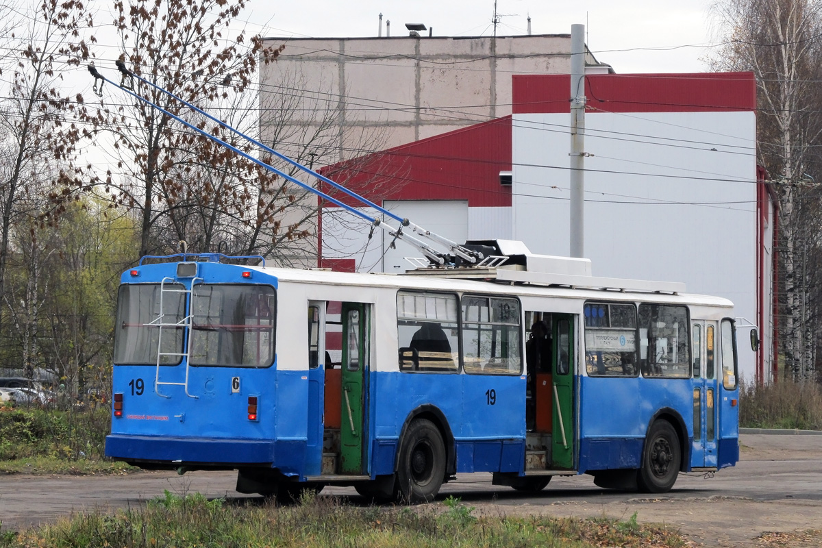 Rybinsk, VMZ-170 č. 19