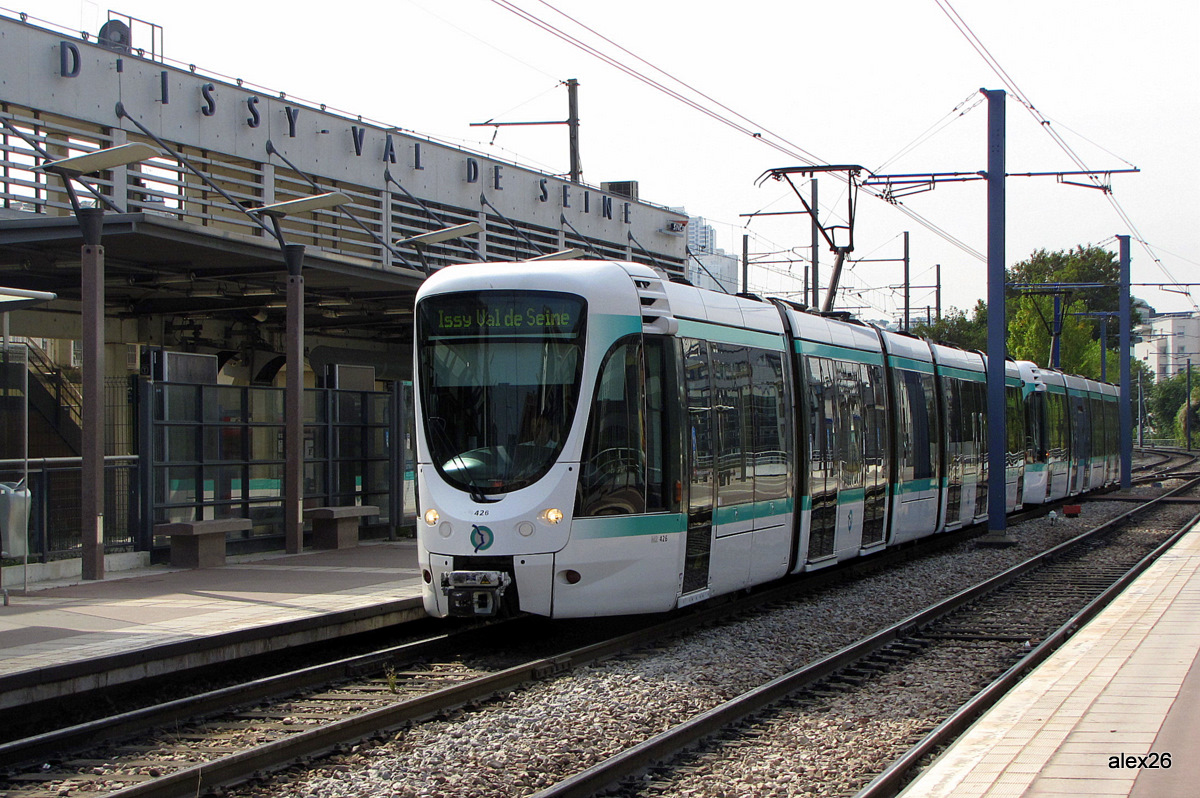 Grand Paris - Versailles - Yvelines, Alstom Citadis 302 nr. 426; Grand Paris - Versailles - Yvelines — Suburban trains RER — Line C