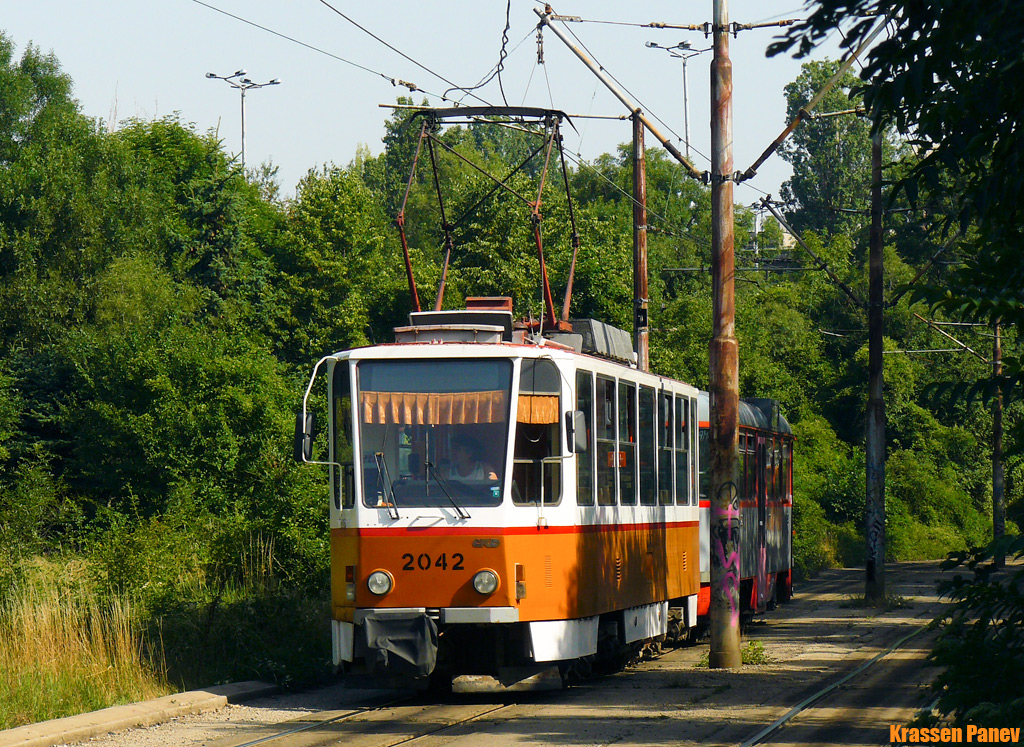 София, Tatra T6A2SF № 2042; София — Доставка и разтоварване на T4D-C от Хале — юли 2011 г.