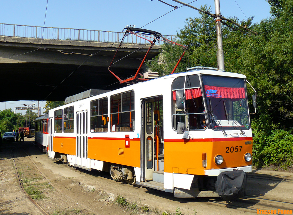 София, Tatra T6A2SF № 2057; София — Доставка и разтоварване на T4D-C от Хале — юли 2011 г.
