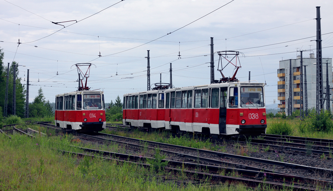 Ust-Ilimsk, 71-605 (KTM-5M3) № 014; Ust-Ilimsk, 71-605 (KTM-5M3) № 037; Ust-Ilimsk, 71-605 (KTM-5M3) № 038