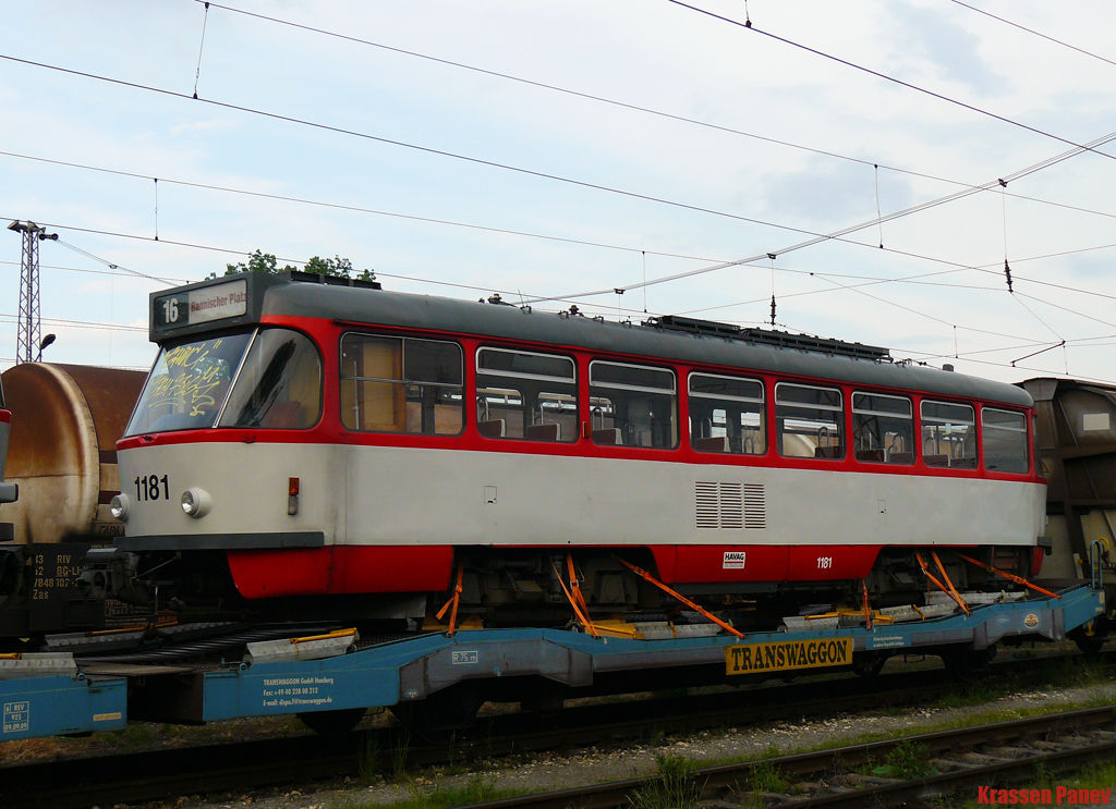 София, Tatra T4DC № 1181; София — Доставка и разтоварване на T4D-C от Хале — юли 2011 г.