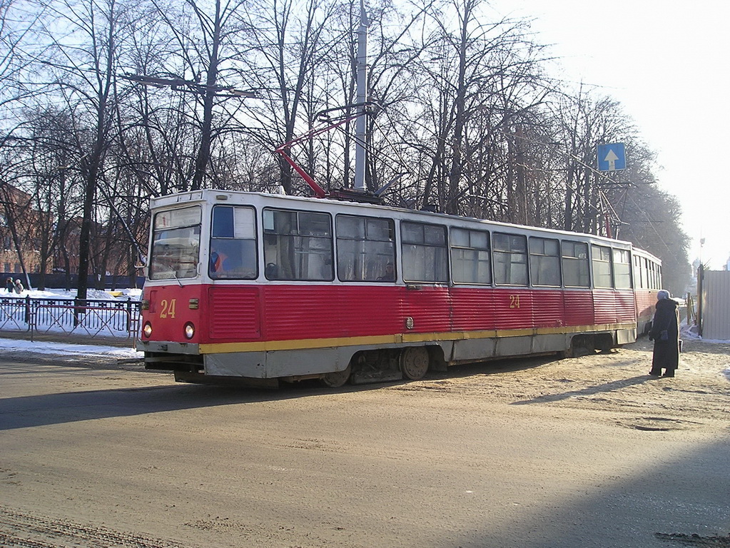 Iaroslavl, 71-605 (KTM-5M3) N°. 24