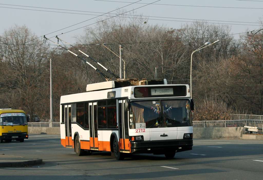 基辅, MAZ-103T # 2712