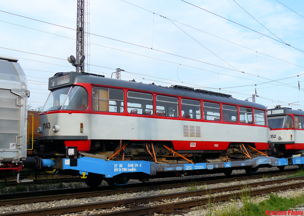 София, Tatra T4DC № 1143; София — Доставка и разтоварване на T4D-C от Хале — юли 2011 г.