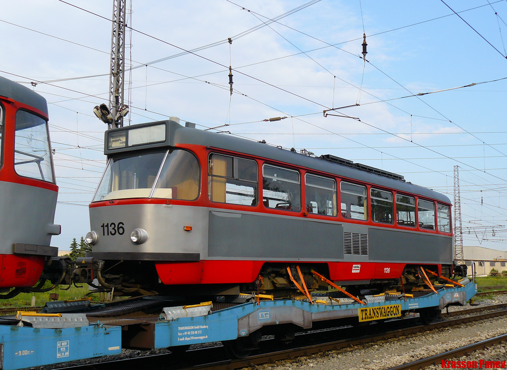София, Tatra T4DC № 1136; София — Доставка и разтоварване на T4D-C от Хале — юли 2011 г.