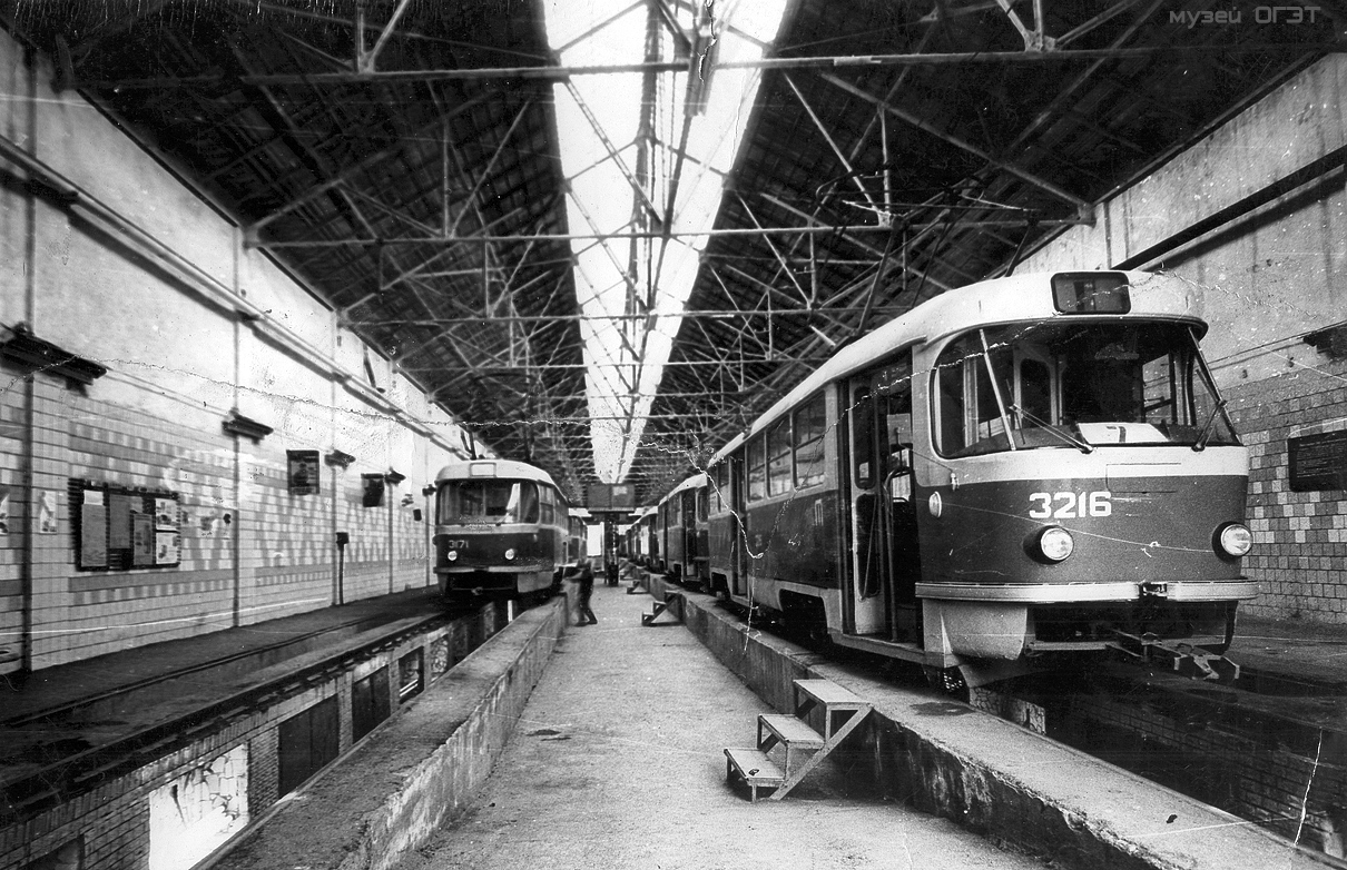 Одесса, Tatra T3SU (двухдверная) № 3171; Одесса, Tatra T3SU № 3216; Одесса — Исторические фотографии: трамвай; Одесса — Трамвайное депо № 2