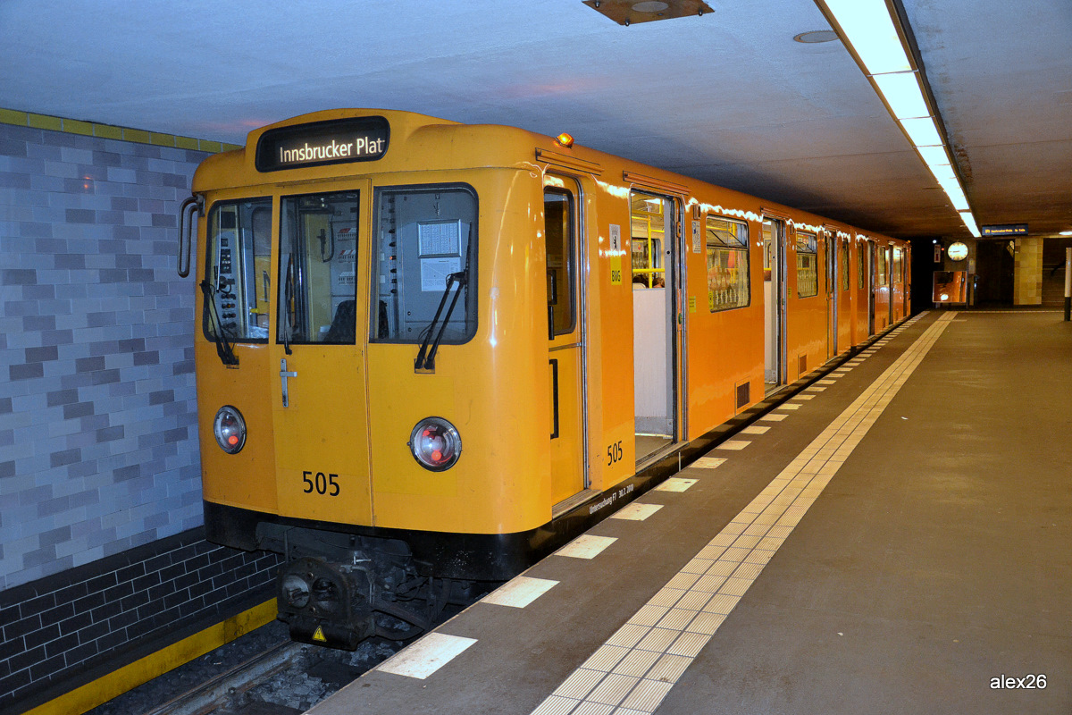 Berlín, BVG A3E č. 505