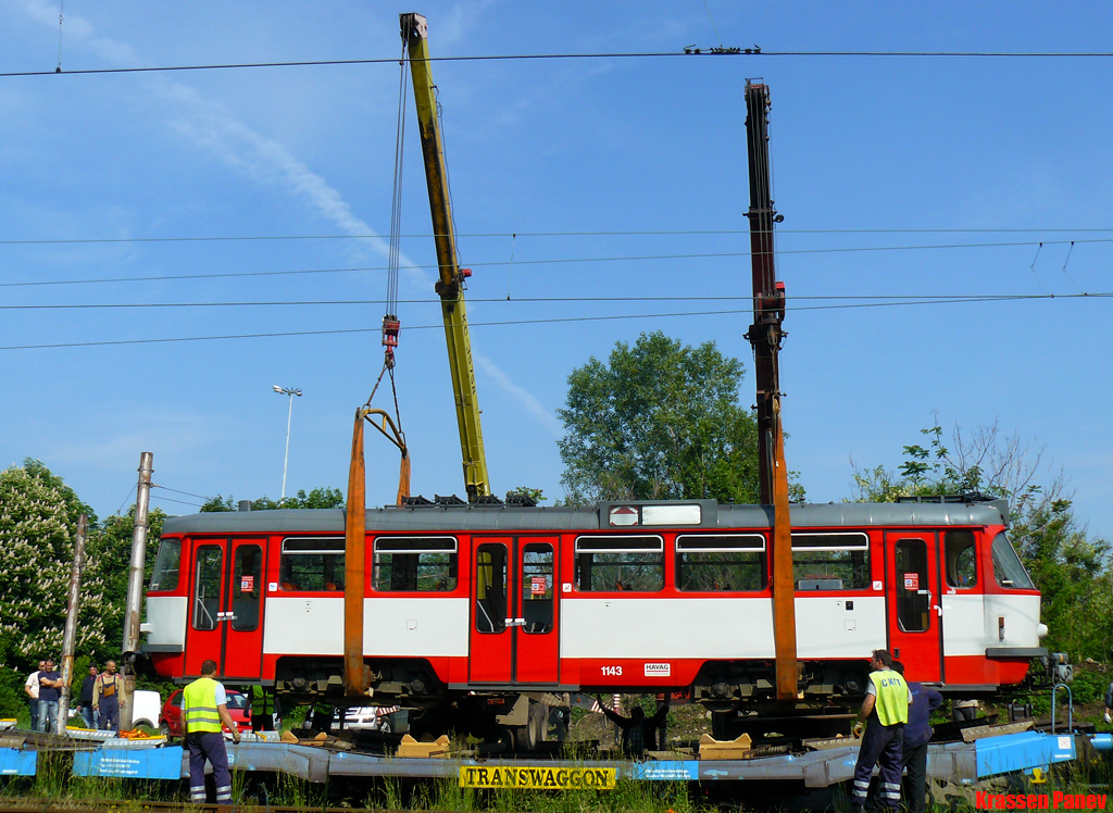 София, Tatra T4DC № 1143; София — Доставка и разтоварване на T4D-C от Хале — юли 2011 г.