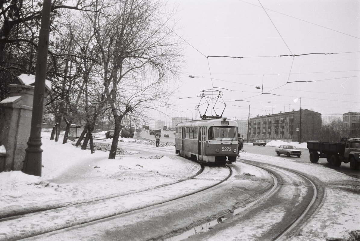 Moskau, Tatra T3SU Nr. 5272