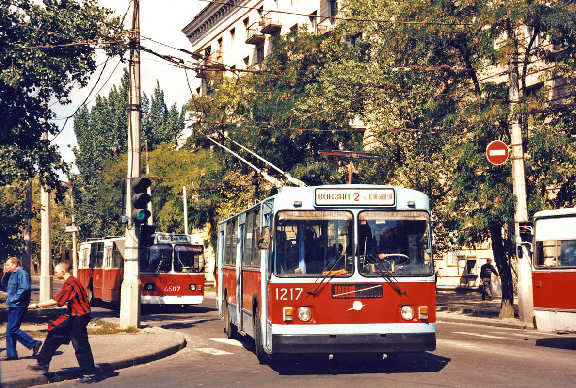 Volgograd, ZiU-682G [G00] č. 1217; Volgograd, ZiU-682V [V00] č. 4507