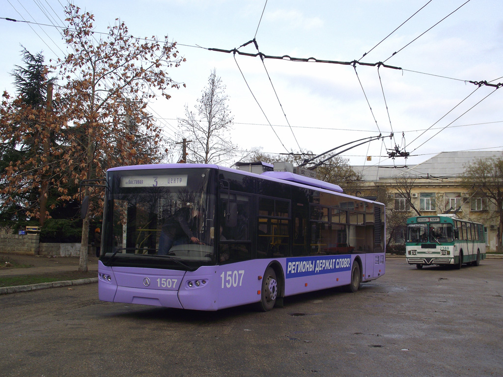 Szevasztopol, LAZ E183A1 — 1507