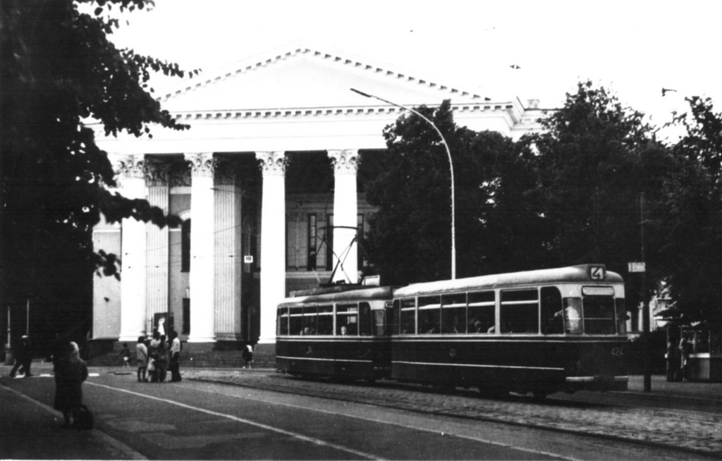 Калининград, Gotha T2-62 № 324; Калининград, Gotha B2-62 № 424