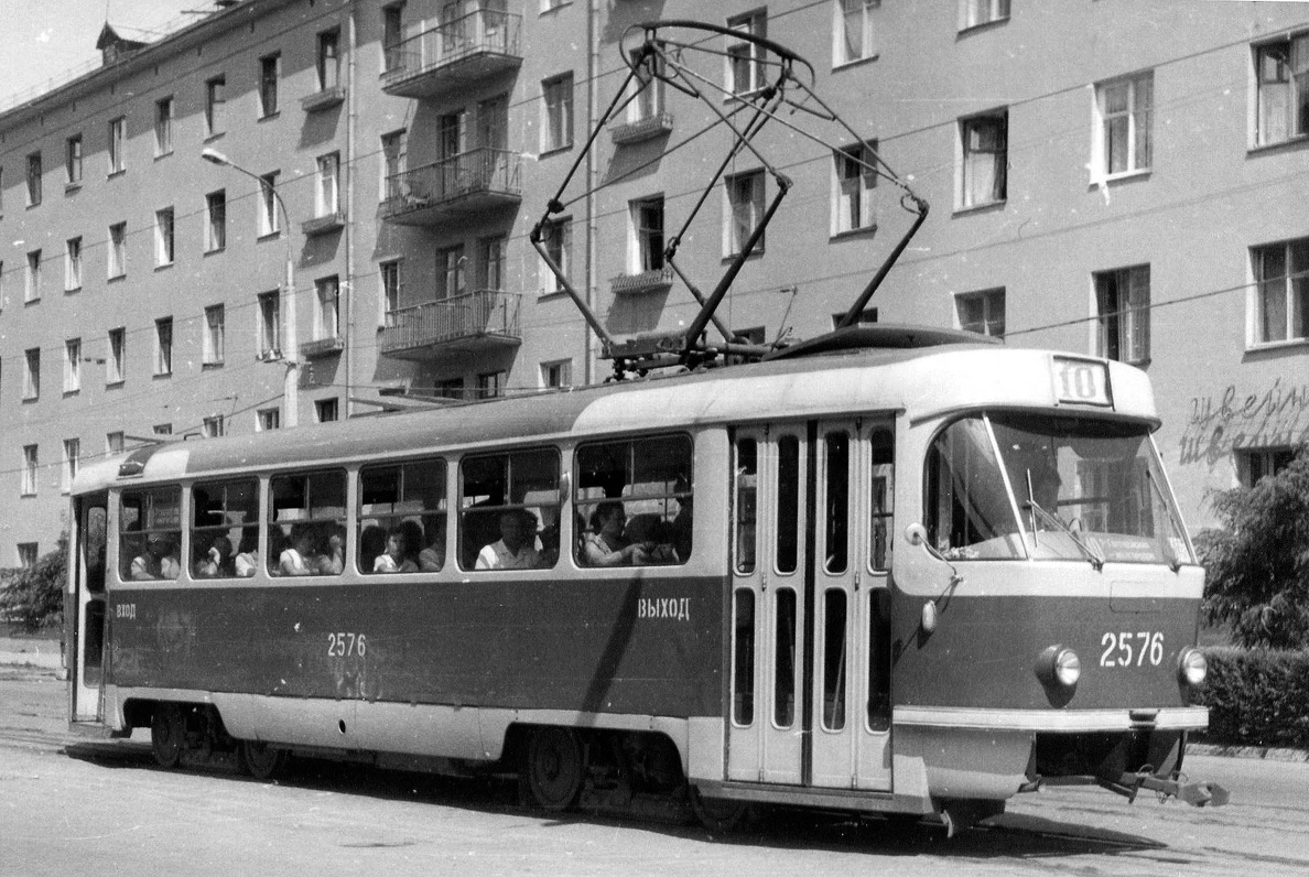 Volgograd, Tatra T3SU (2-door) nr. 2576