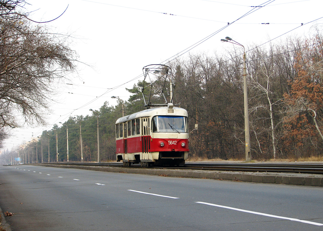 Киев, Tatra T3SU № 5642