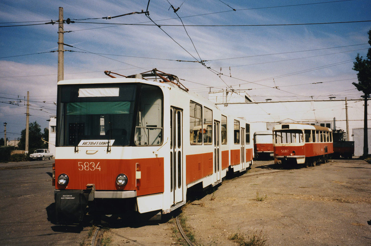 Волгоград, Tatra KT8D5 № 5834; Волгоград, Tatra T3SU (двухдверная) № 5482