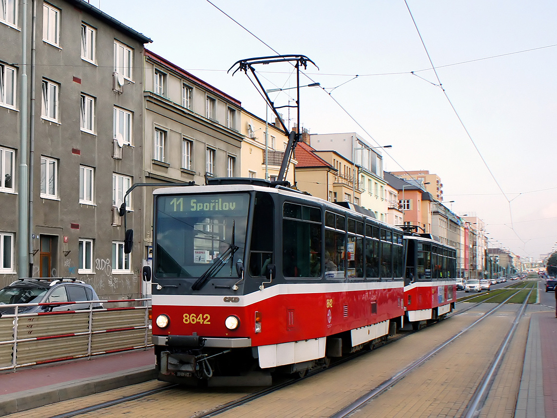 Прага, Tatra T6A5 № 8642