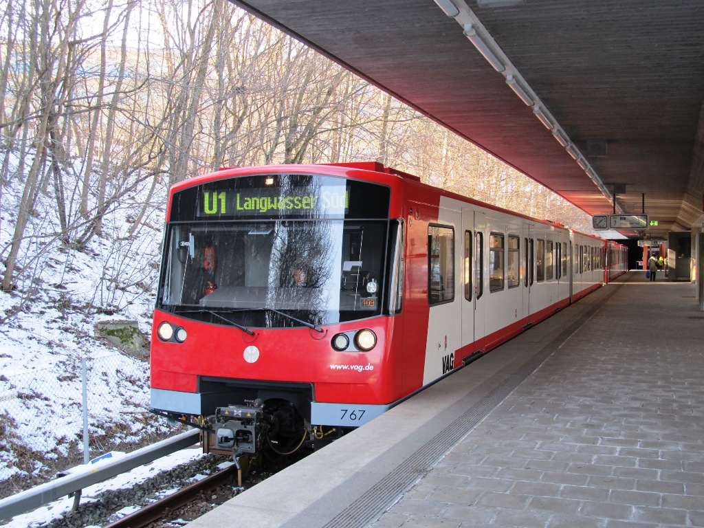 Нюрнберг, VAG-Baureihe DT3-F № 767; Нюрнберг — U-Bahn — линия U1